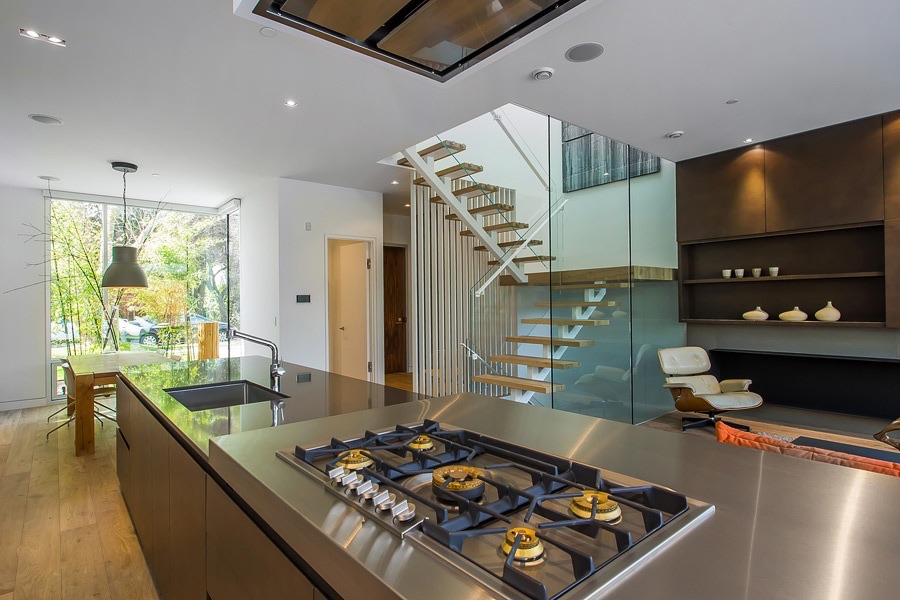 Luxury custom kitchen and bathroom cabinets